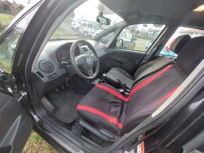 Fiat Sedici 1.9 MJT 4x4 Emotion (10)