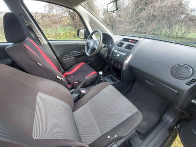 Fiat Sedici 1.9 MJT 4x4 Emotion (15)