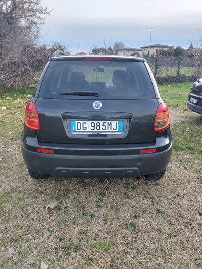 Fiat Sedici 1.9 MJT 4x4 Emotion (6)