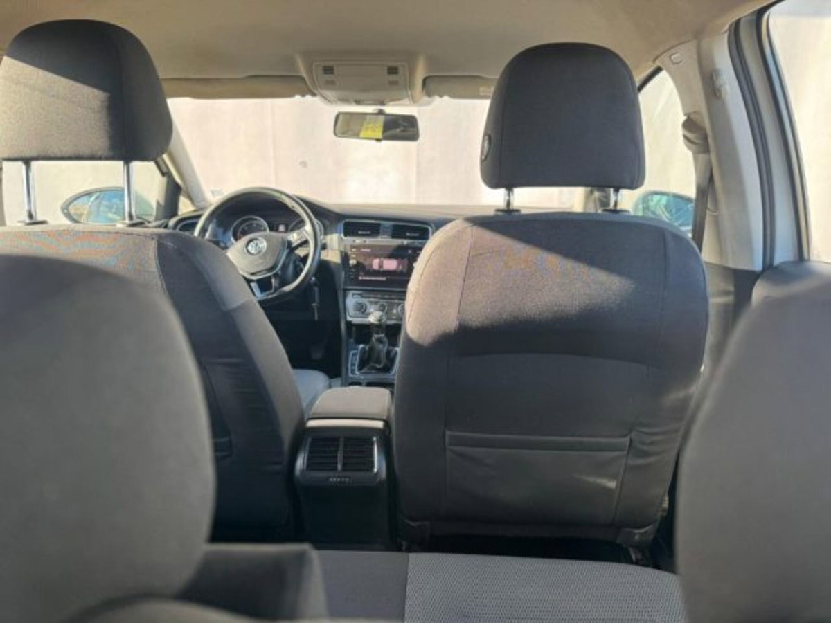 Volkswagen Golf 1.6 TDI 110 CV 5p. Comfortline BlueMotion (6)