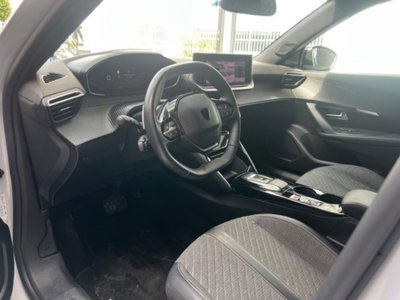 Peugeot 2008 BlueHDi 130 S&S EAT8 Allure Pack (15)