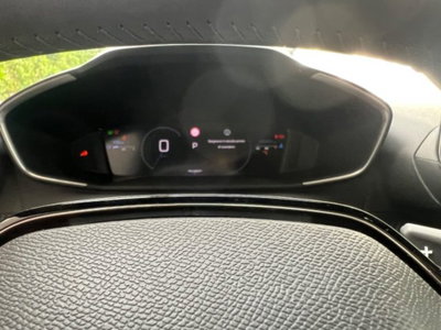 Peugeot 2008 BlueHDi 130 S&S EAT8 Allure Pack (19)