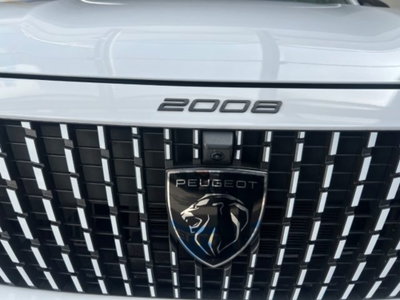 Peugeot 2008 BlueHDi 130 S&S EAT8 Allure Pack (4)