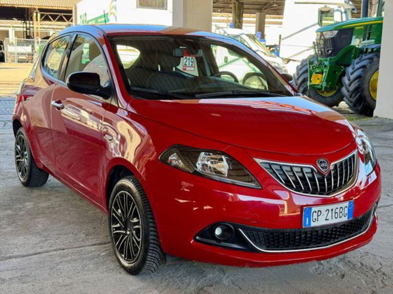Lancia Ypsilon 1.0 FireFly 5 porte S&S Hybrid Gold Plus