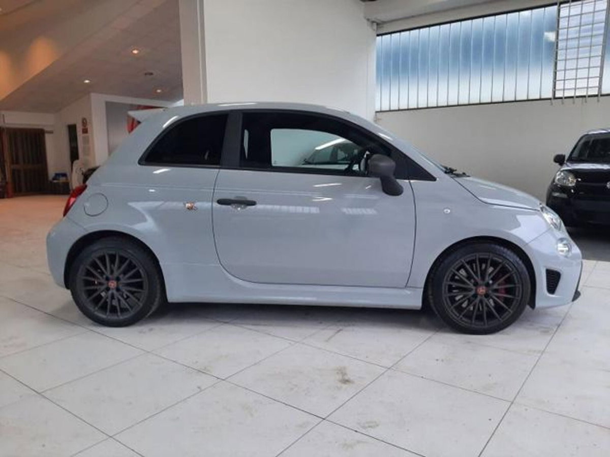 Abarth 695 695 1.4 Turbo T-Jet 180 CV Tributo 131 Rally (4)