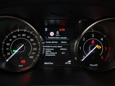 Jaguar E-Pace 2.0D 150 CV R-Dynamic (19)
