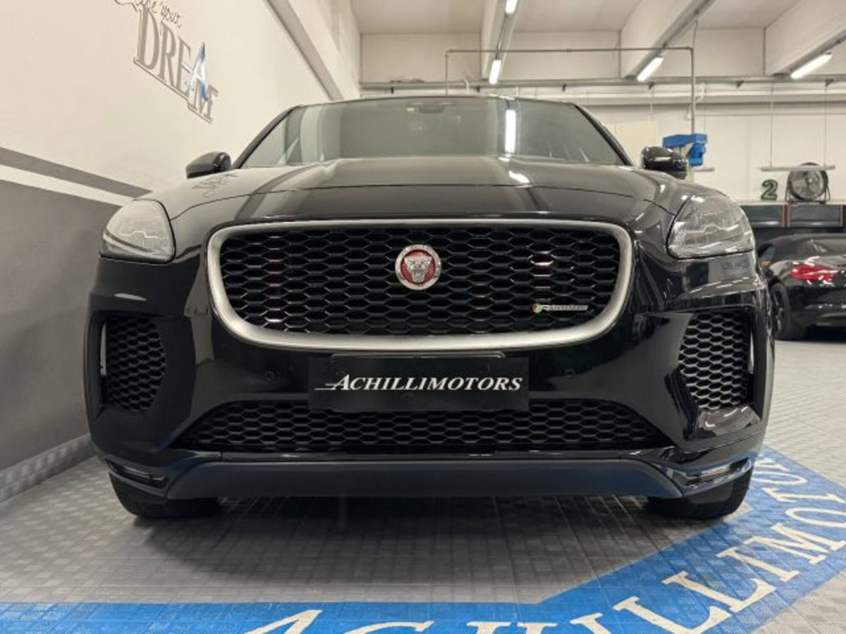 Jaguar E-Pace 2.0D 150 CV R-Dynamic (5)