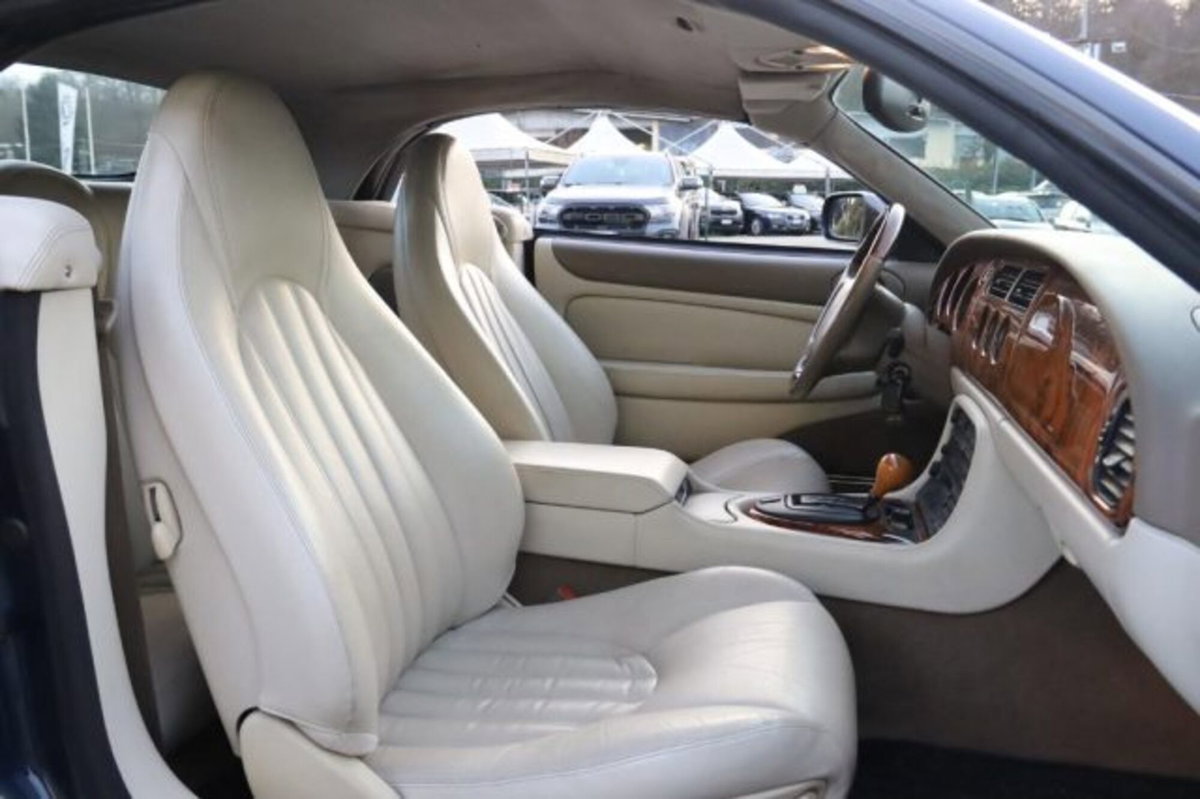 Jaguar XK8 4.0 Convertibile (14)