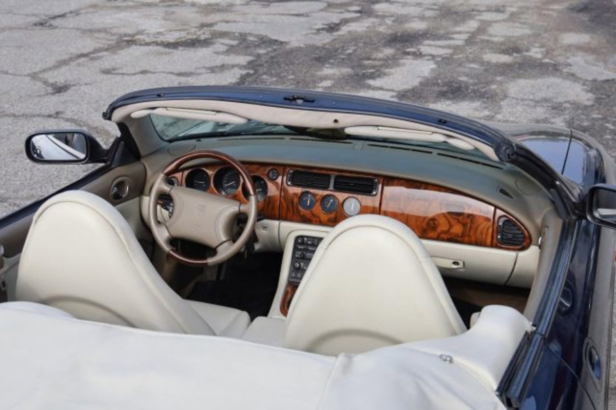 Jaguar XK8 4.0 Convertibile (19)