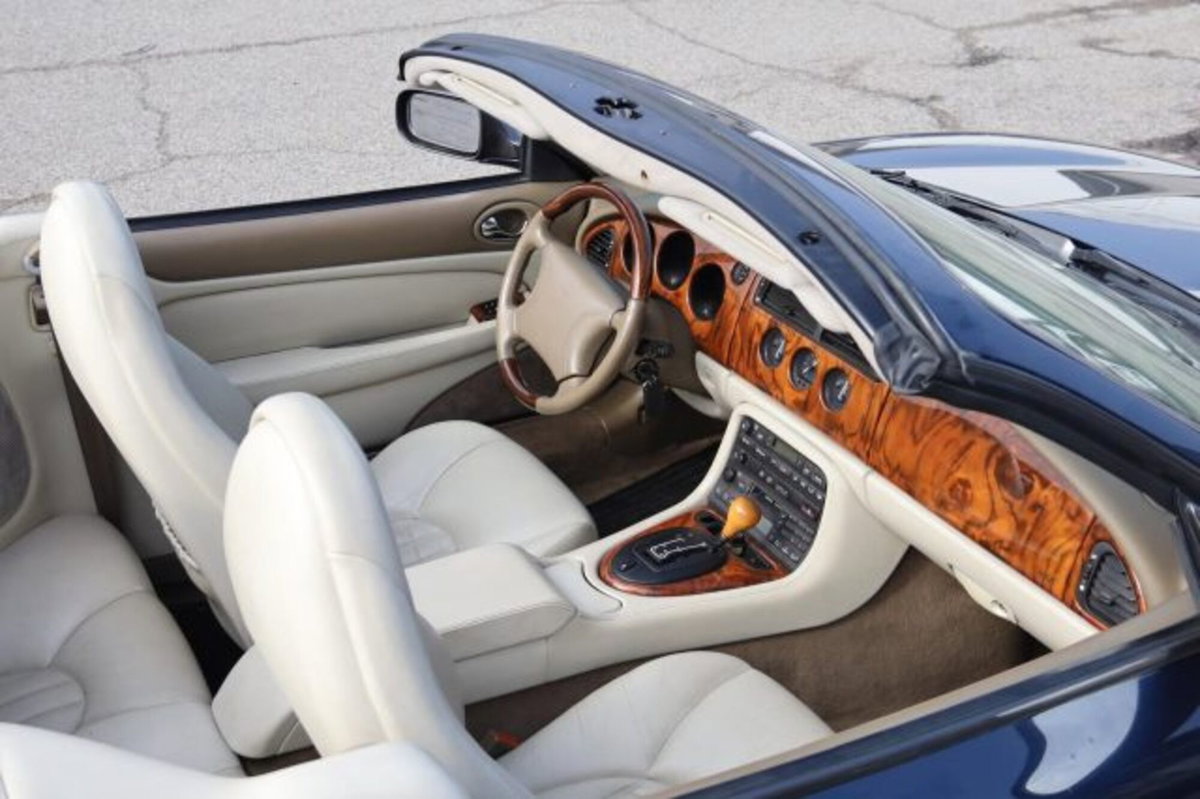 Jaguar XK8 4.0 Convertibile (9)