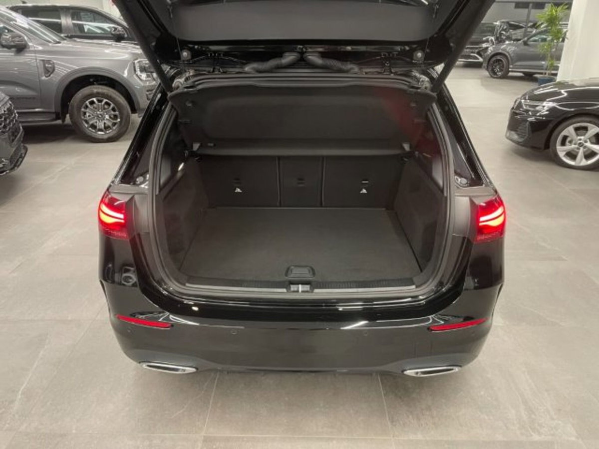 Mercedes-Benz Classe B 200 d Premium (16)