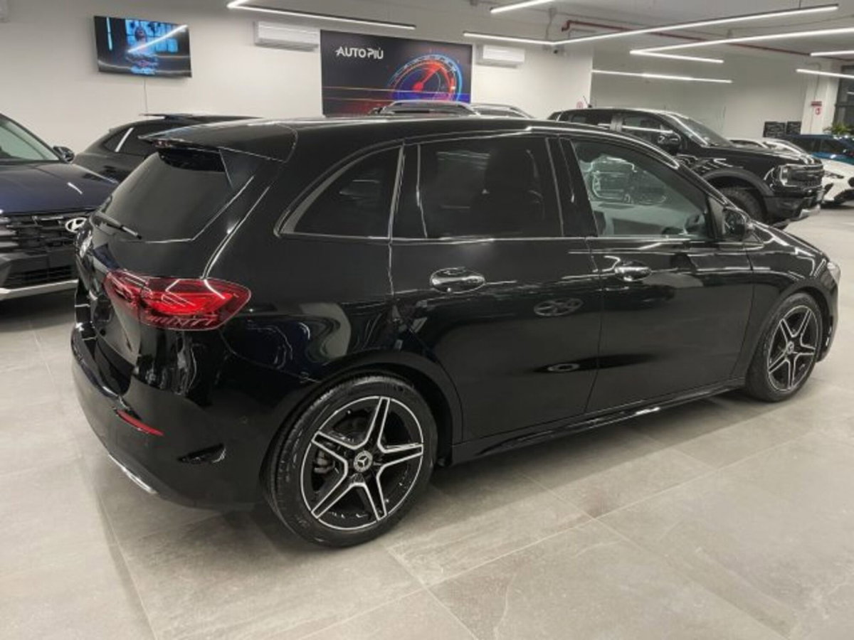 Mercedes-Benz Classe B 200 d Premium (3)