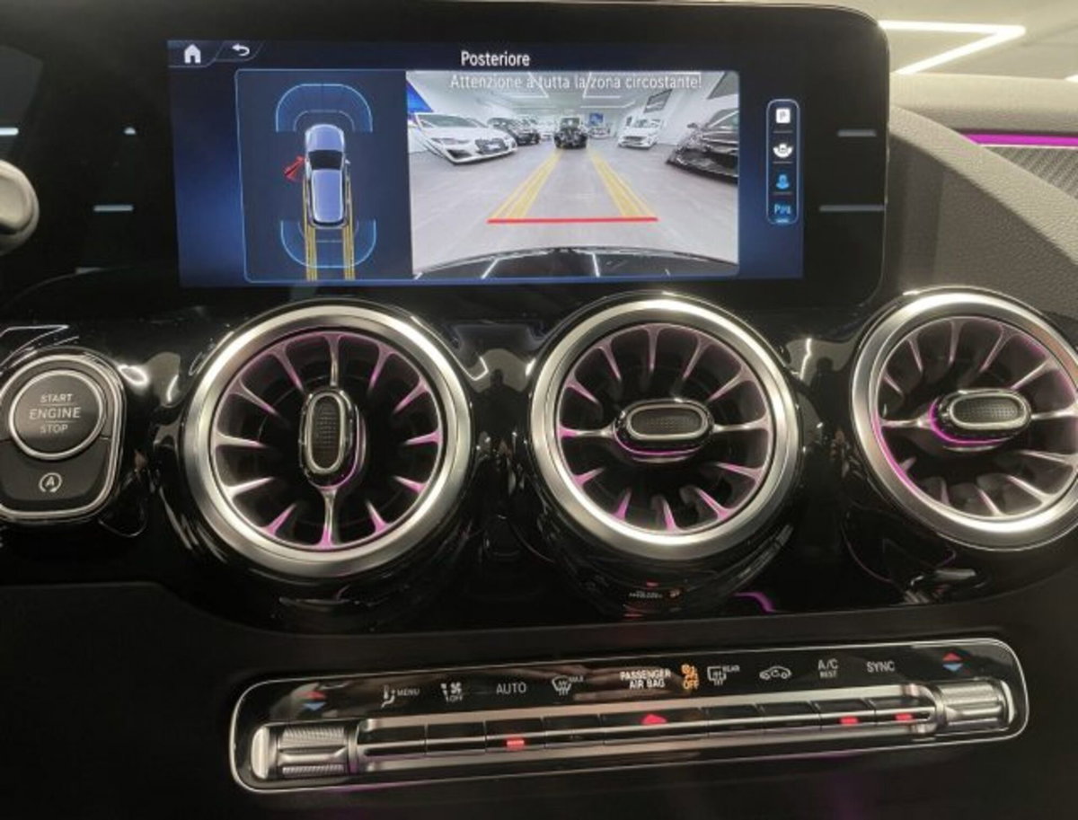 Mercedes-Benz Classe B 200 d Premium (4)