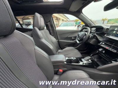 Peugeot 2008 BlueHDi 130 S&S EAT8 GT Line (12)
