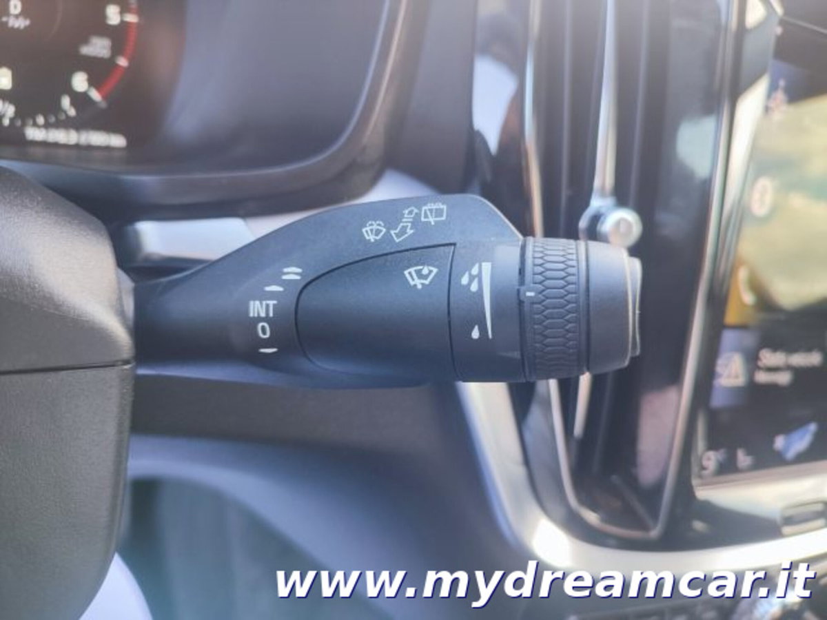 Volvo V60 B4 Geartronic Momentum Business Pro (19)