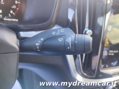 Volvo V60 B4 Geartronic Momentum Business Pro (19)