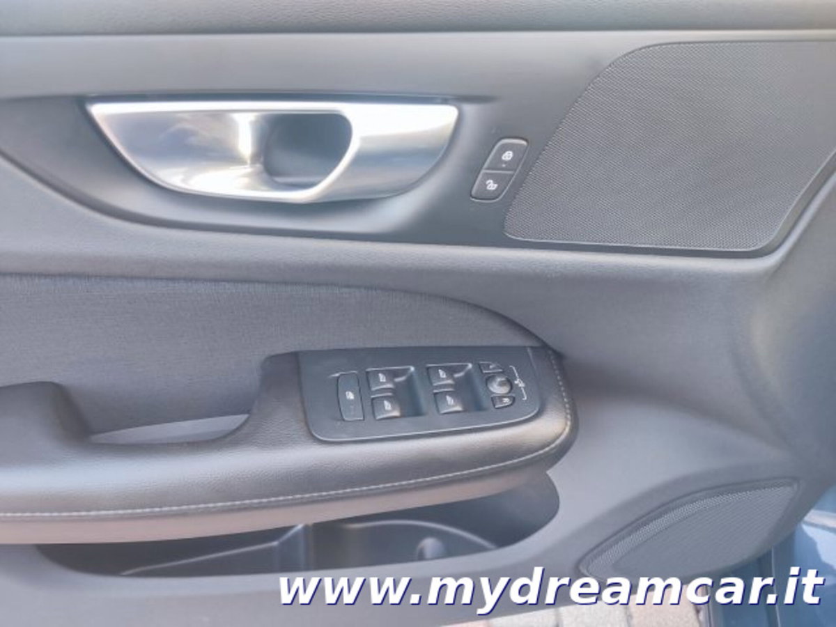 Volvo V60 B4 Geartronic Momentum Business Pro (20)