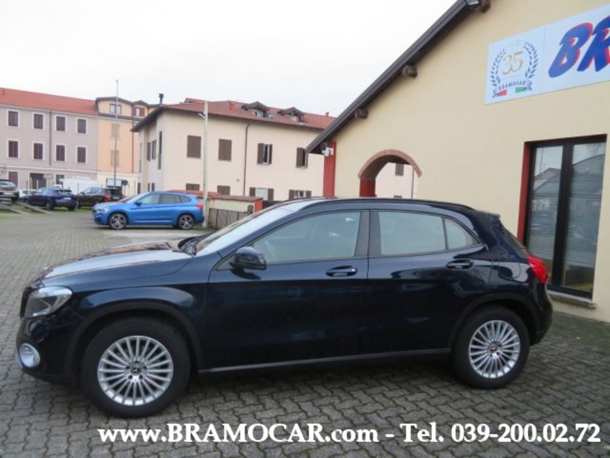 Mercedes-Benz GLA SUV 180 d Automatic Sport (9)