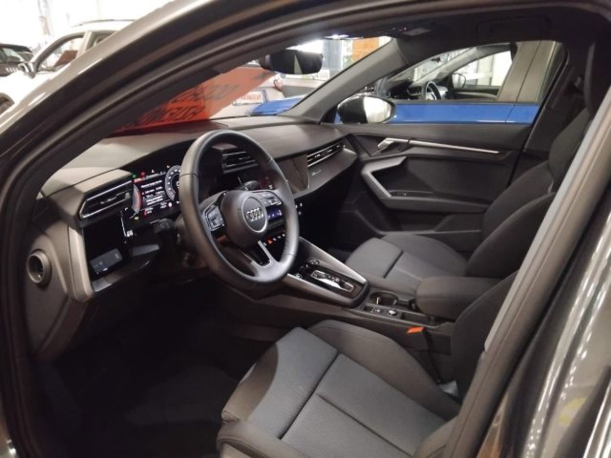 Audi A3 Sportback 35 TDI S tronic S line edition (15)