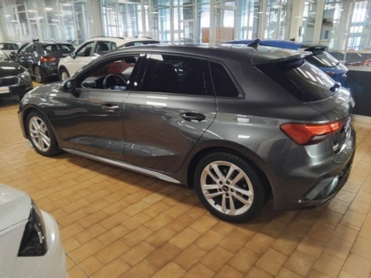 Audi A3 Sportback 35 TDI S tronic S line edition (5)