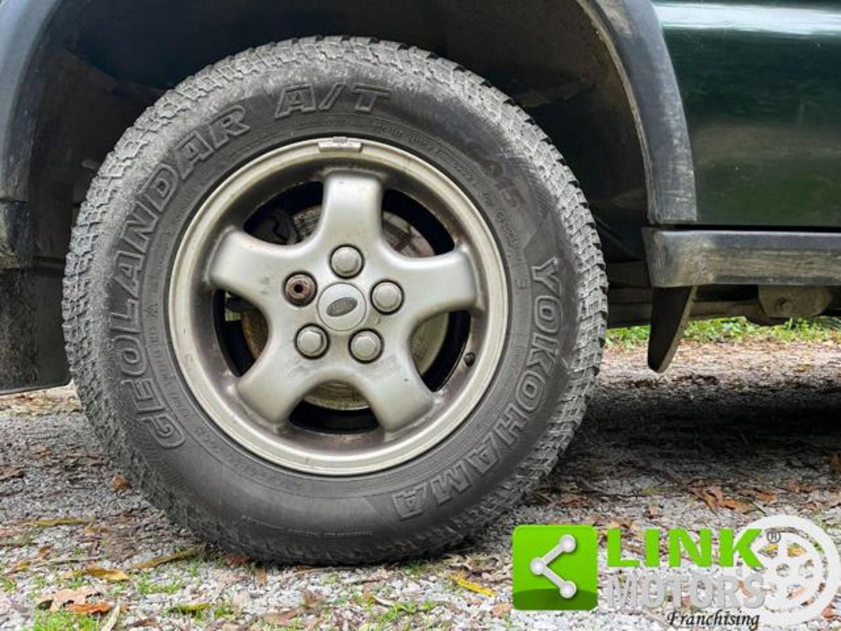 Land Rover Discovery 2.5 Td5 5 porte Vogue (16)