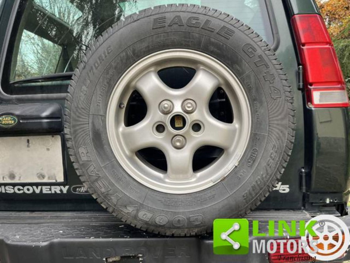 Land Rover Discovery 2.5 Td5 5 porte Vogue (19)