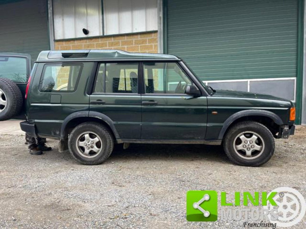Land Rover Discovery 2.5 Td5 5 porte Vogue (9)