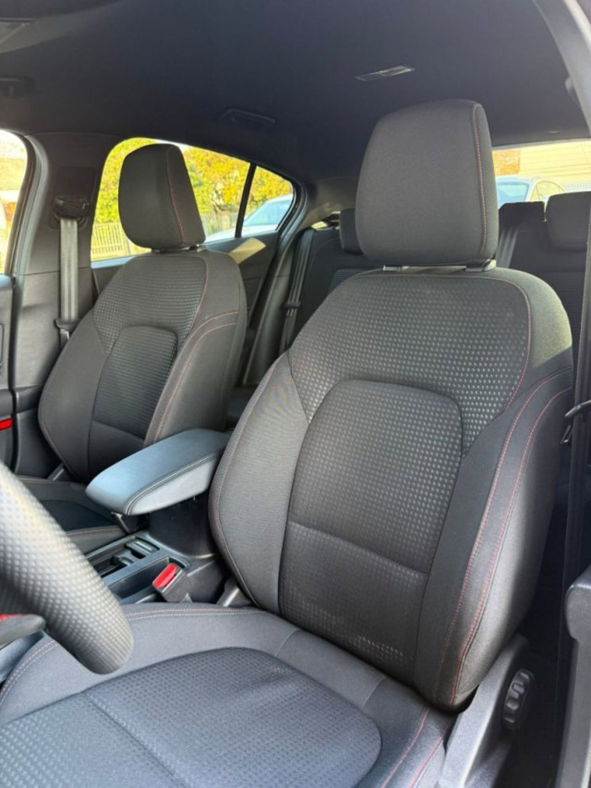 Ford Focus 1.0 EcoBoost Hybrid 125 CV Power. 5p. ST-Line Design (8)