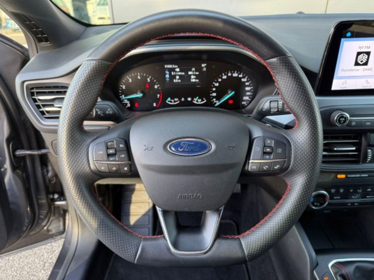 Ford Focus 1.0 EcoBoost Hybrid 125 CV Power. 5p. ST-Line Design (10)