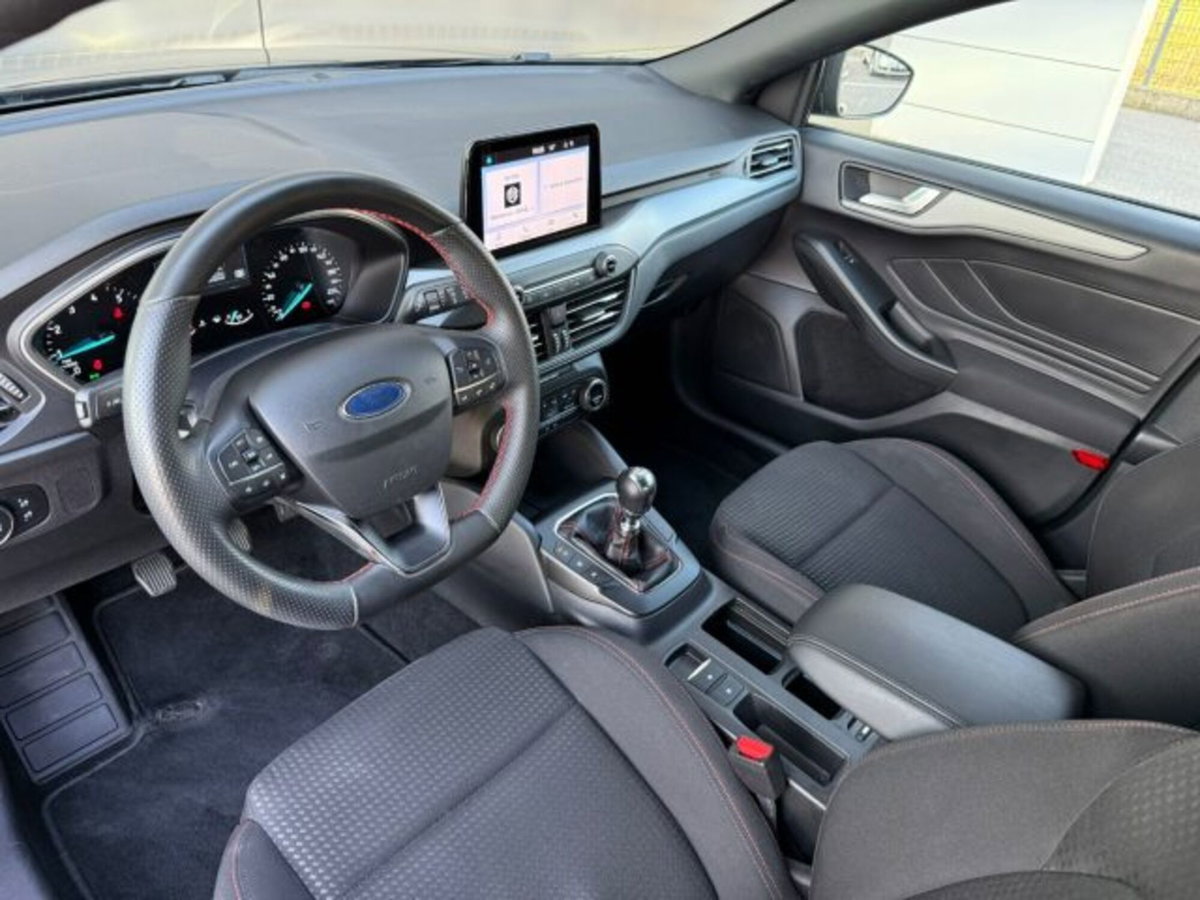 Ford Focus 1.0 EcoBoost Hybrid 125 CV Power. 5p. ST-Line Design (7)