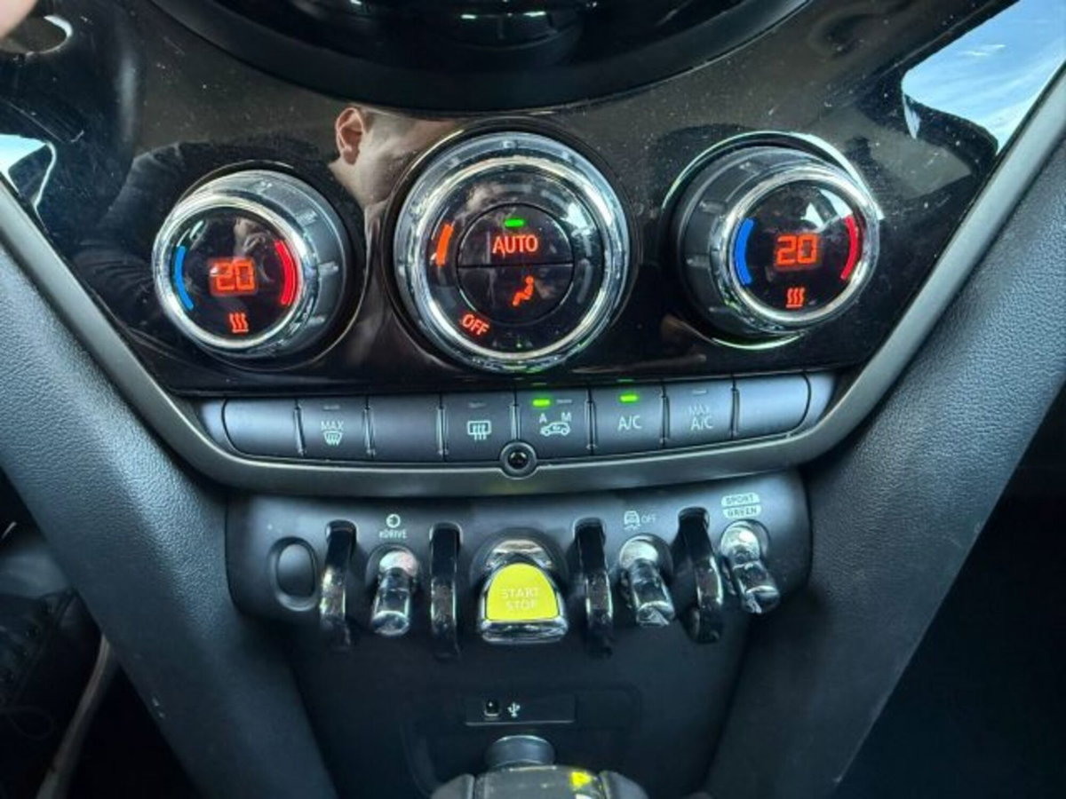 MINI Mini Countryman 1.5 Cooper SE Hype Countryman ALL4 Automatica (19)