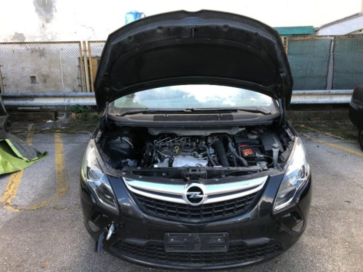 Opel Zafira Tourer 2.0 CDTi 130CV aut. Cosmo (10)