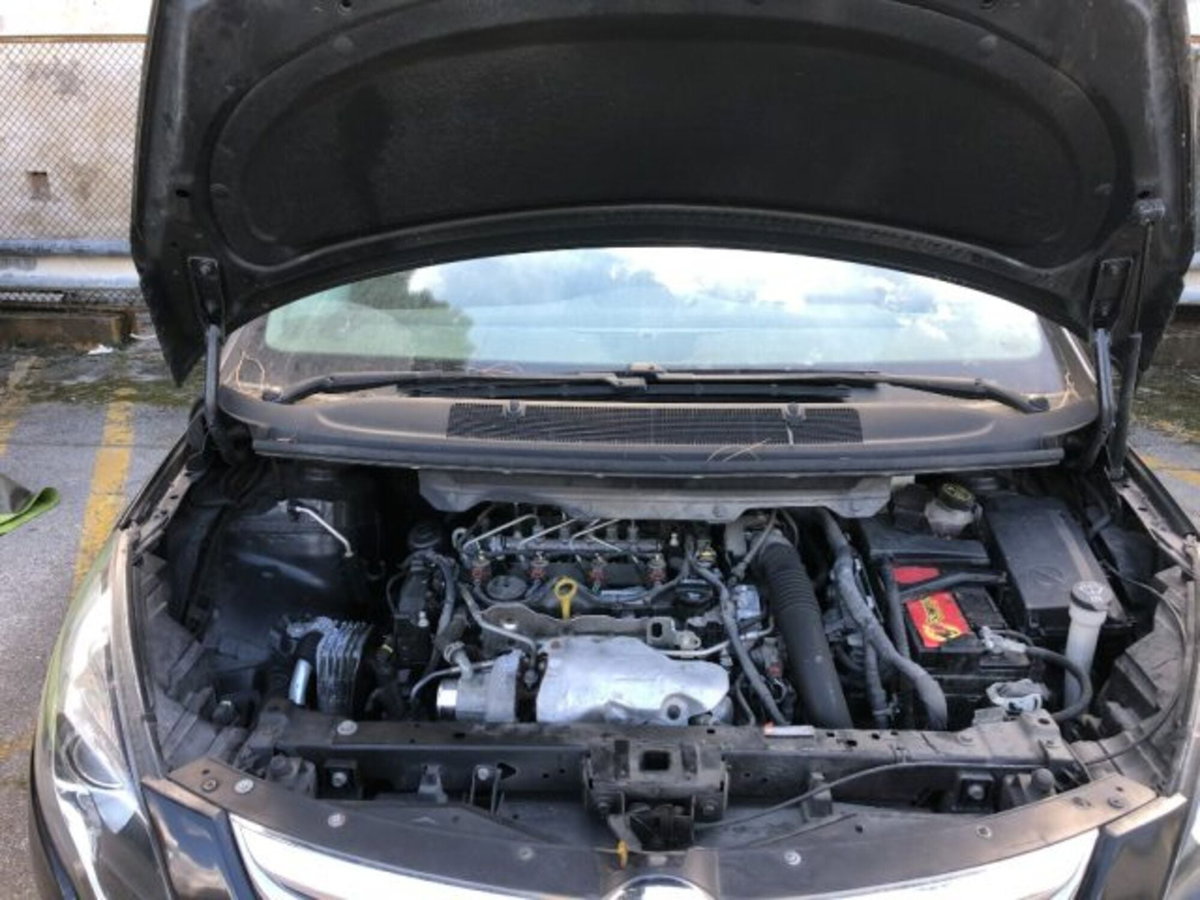 Opel Zafira Tourer 2.0 CDTi 130CV aut. Cosmo (11)