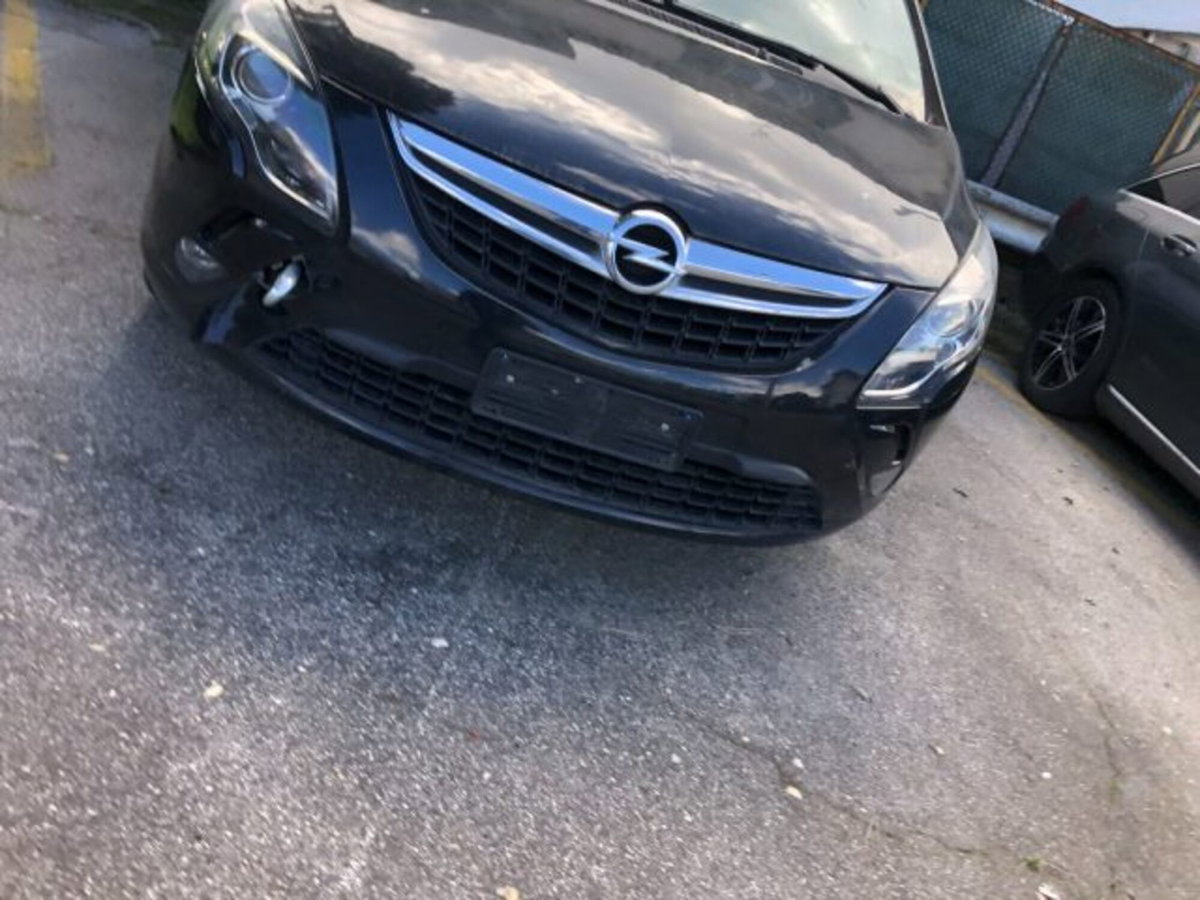 Opel Zafira Tourer 2.0 CDTi 130CV aut. Cosmo (3)