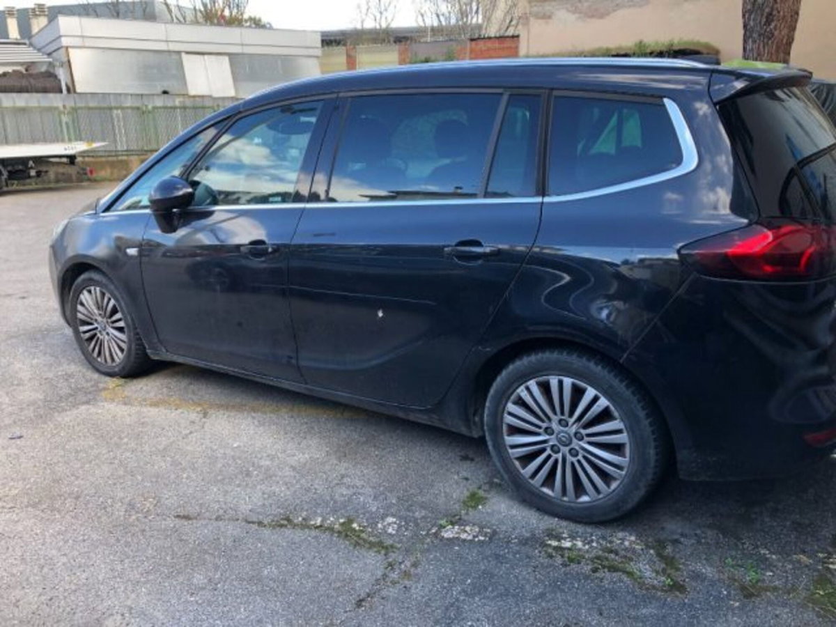 Opel Zafira Tourer 2.0 CDTi 130CV aut. Cosmo (4)
