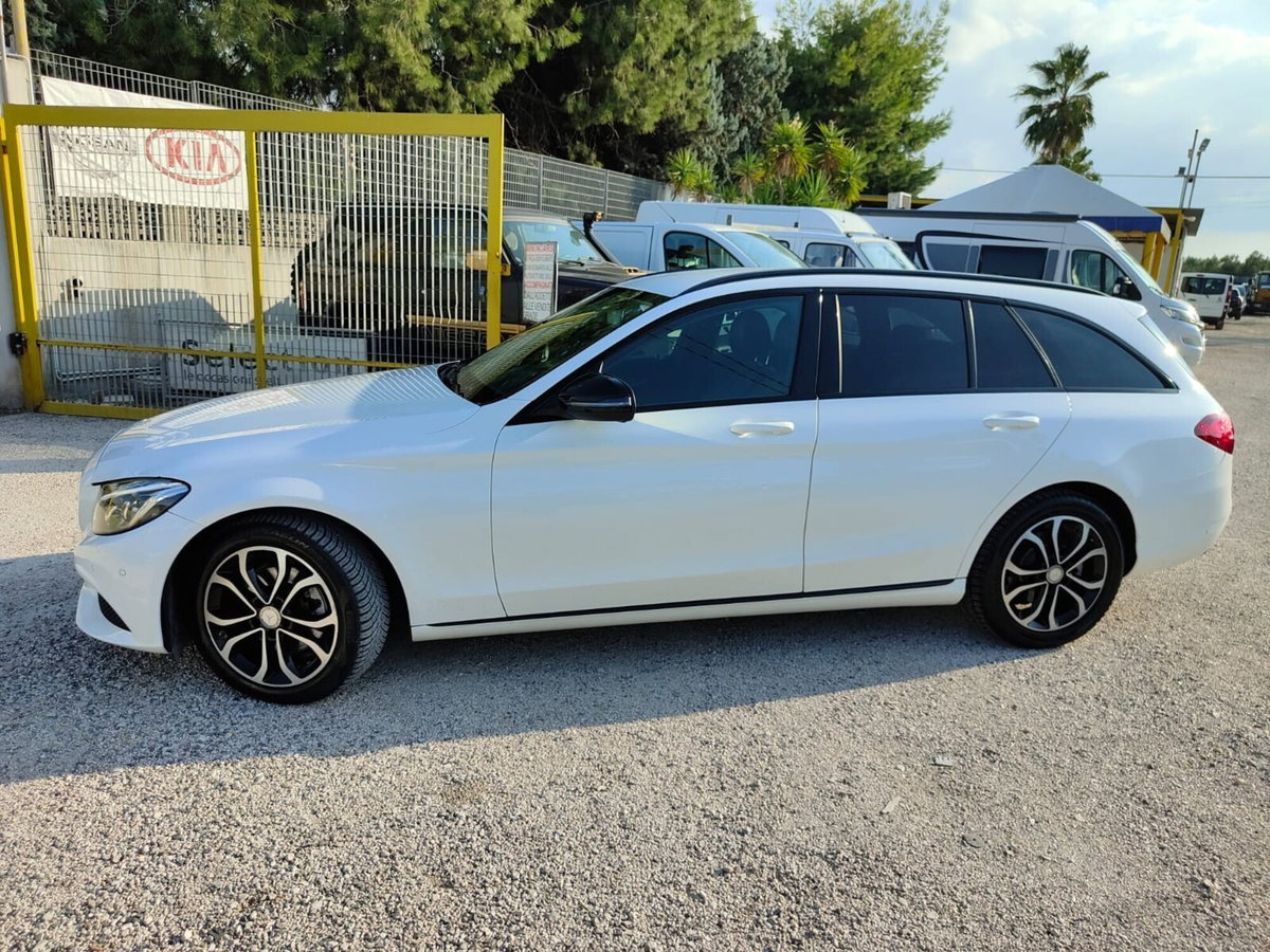 Mercedes-Benz Classe C Station Wagon 220 d Premium (3)