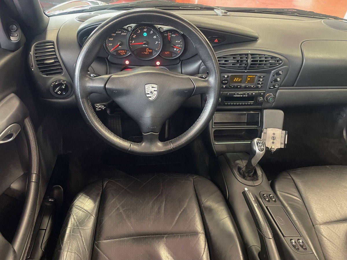 Porsche Boxster 2.7i 24V cat (11)