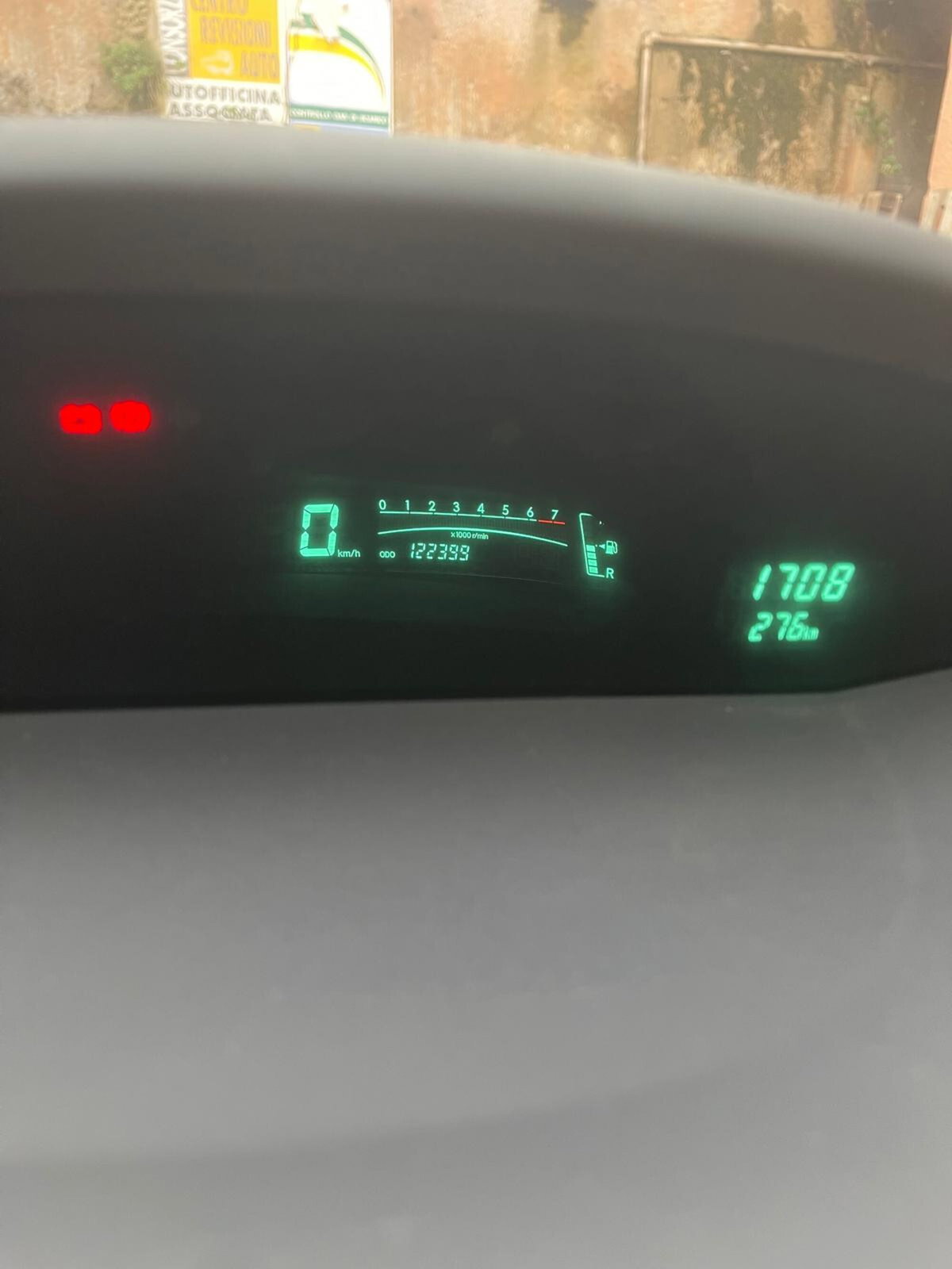 Toyota Yaris 1.0 3 porte (10)