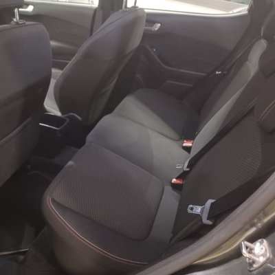 Ford Fiesta 1.5 TDCi 5 porte ST-Line (19)