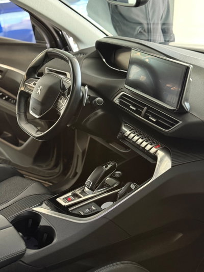 Peugeot 3008 BlueHDi 130 S&S EAT8 Allure Pack (11)