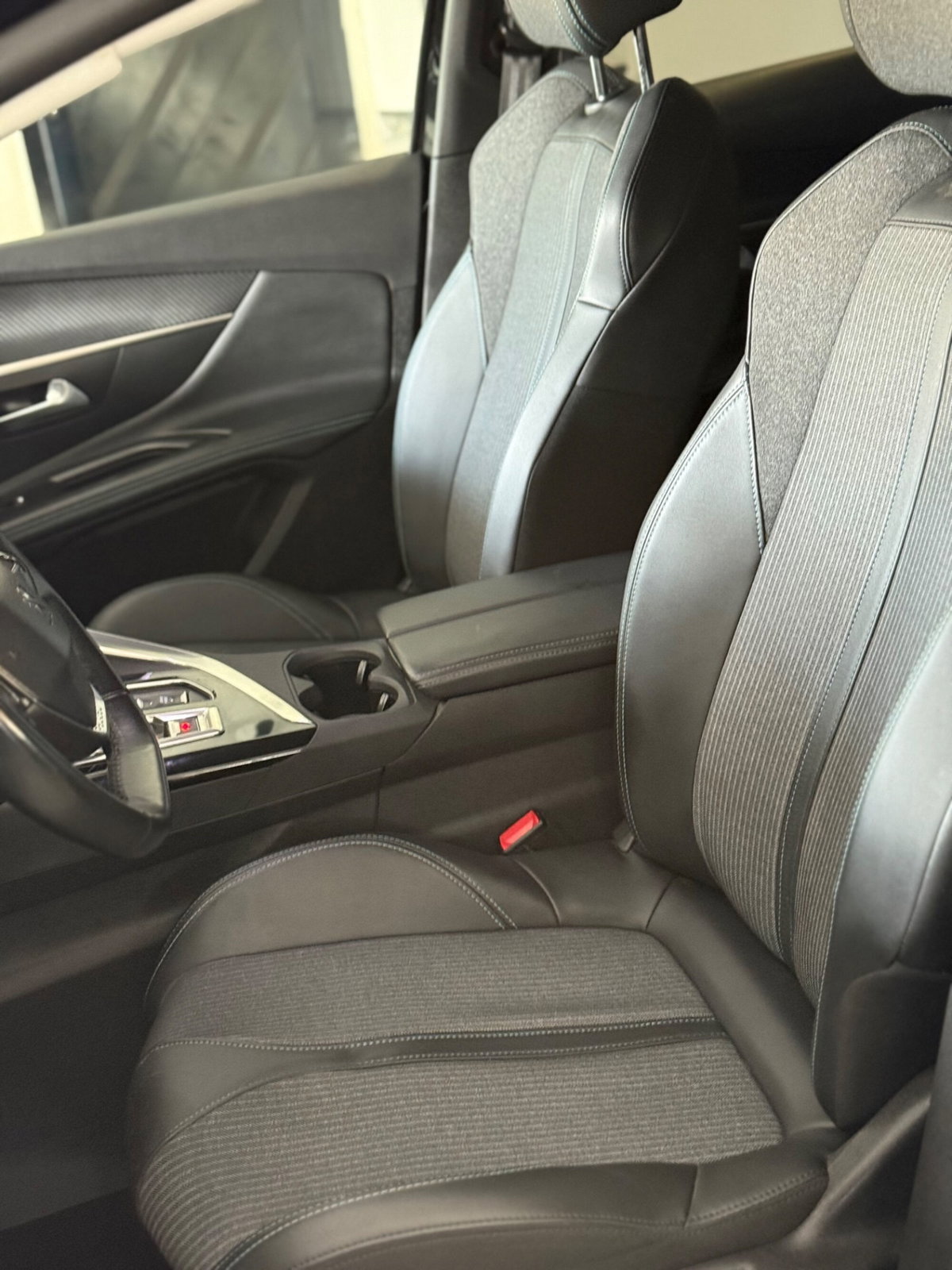 Peugeot 3008 BlueHDi 130 S&S EAT8 Allure Pack (14)