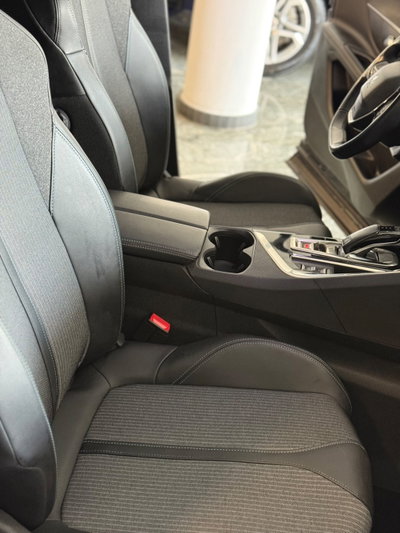 Peugeot 3008 BlueHDi 130 S&S EAT8 Allure Pack (9)