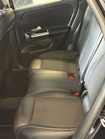 Mercedes-Benz GLA SUV 200 d Automatic Sport Plus (12)