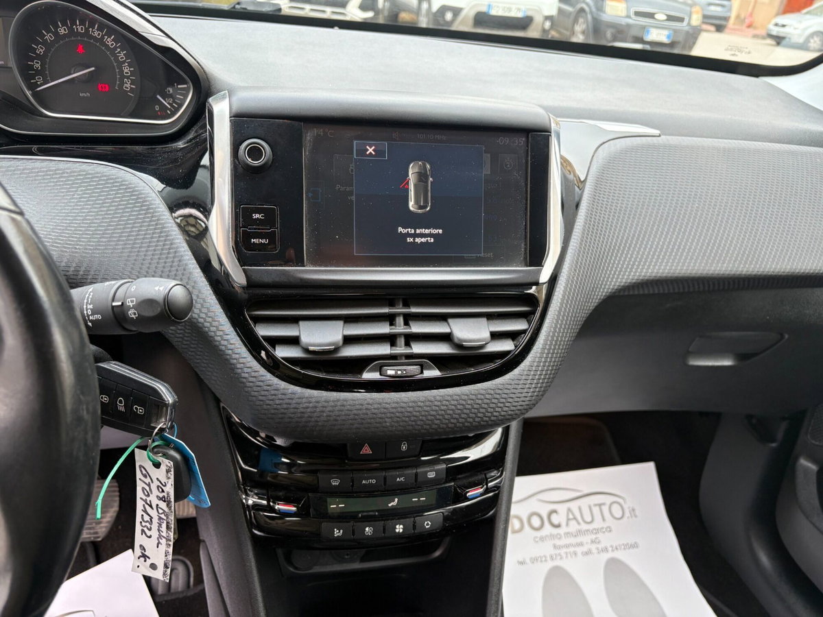 Peugeot 208 Turbo 110 EAT6 S&S 5 porte Allure (10)