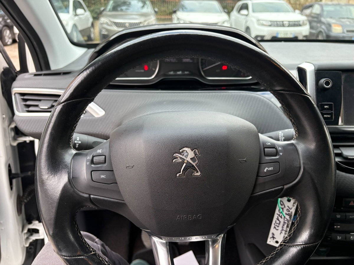 Peugeot 208 Turbo 110 EAT6 S&S 5 porte Allure (11)