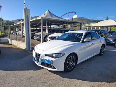 Alfa Romeo Giulia 2.2 Turbodiesel 150 CV Tech Edition usata