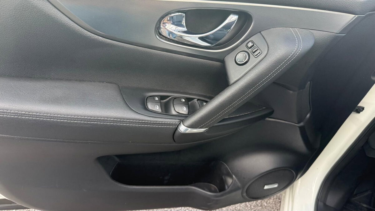 Nissan Qashqai 1.7 dCi 150 CV 4WD Tekna (11)