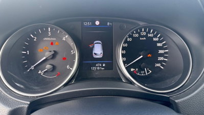 Nissan Qashqai 1.7 dCi 150 CV 4WD Tekna (16)