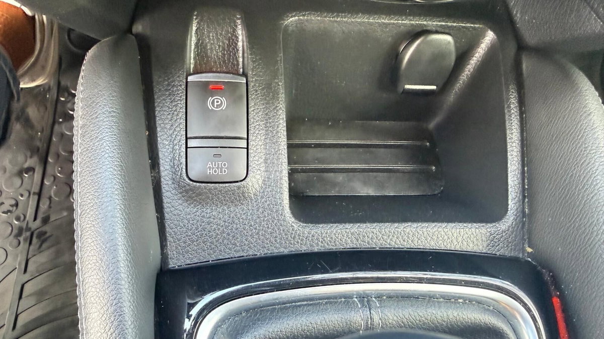 Nissan Qashqai 1.7 dCi 150 CV 4WD Tekna (18)