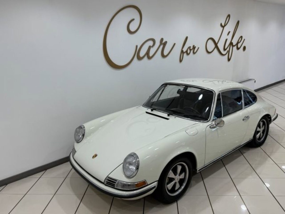 Porsche 911 Coupé Carrera S (2)